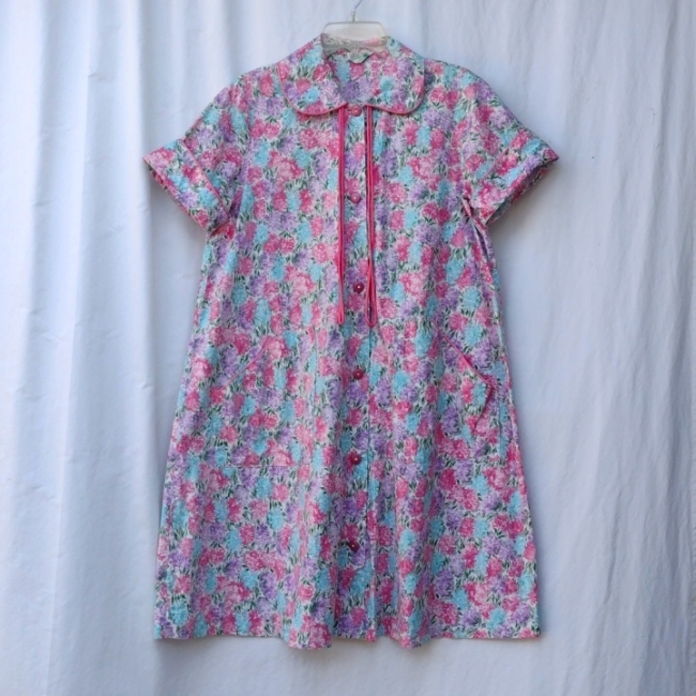 Vintage Pink Floral Dela-Ann Creation Housecoat L